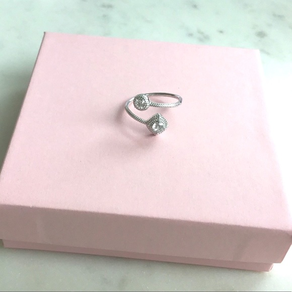 Clearance Sale $20! Sterling Silver Cz Ring - Picture 5 of 16